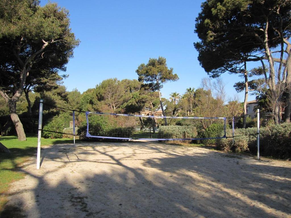 La Badine 5P Plage Piscine Clim Jacuzzi Parc Luxuriant Hyères Exterior foto